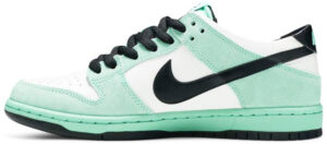 SB Dunk Low Sea Crystal 819674-301