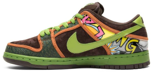 SB Dunk Low  De La Soul  789841-332