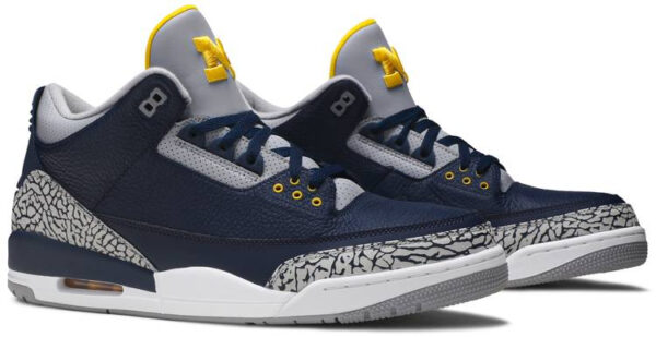 Air Jordan 3 Retro  Michigan  PE AJ3-820064