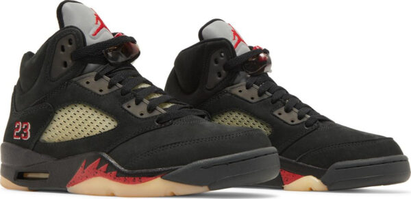 Air Jordan 5 Retro GORE-TEX  Off-Noir  DR0092-001