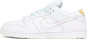 Dunk Low SB Be True DR4876-100