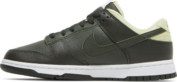 Wmns Dunk Low LX  Avocado  DM7606-300