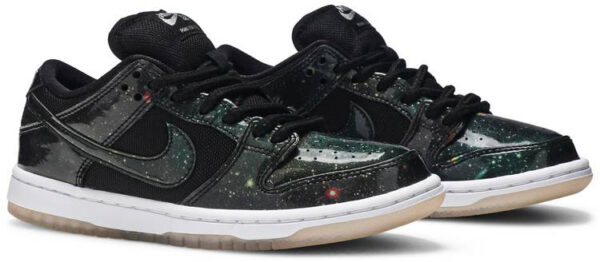 SB Dunk Low TRD QS  Galaxy  883232-001