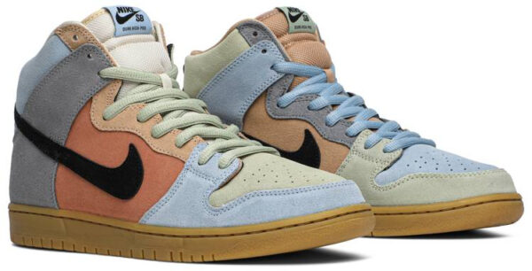 Dunk High Pro SB  Spectrum  CN8345-001