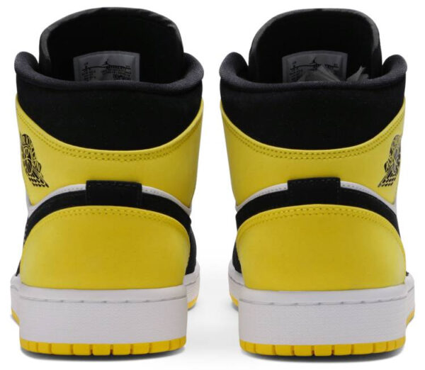 Air Jordan 1 Mid SE  Yellow Toe  852542-071