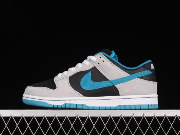 Dunk Low Pro SB  Chrome Ball Incident  304292-012