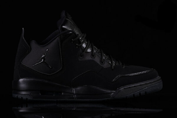 Jordan Courtside 23  Triple Black  AR1000-001