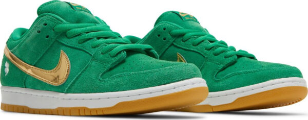 Dunk Low SB  St. Patrick s Day  BQ6817-303