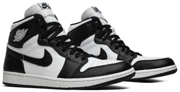 Air Jordan 1 Retro High OG  Black/White  555088-010