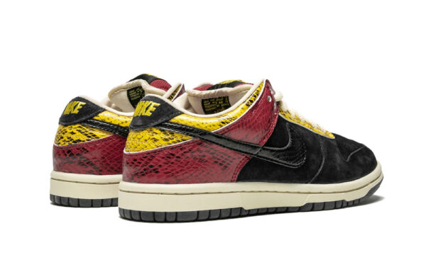 Dunk Low Premium SB  Coral Snake  313170-701