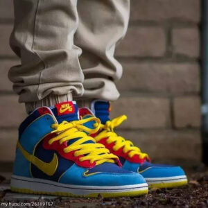 Dunk High Pro SB Mr. Pacman 305050-471