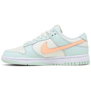 Wmns Dunk Low Barely Green DD1503-104