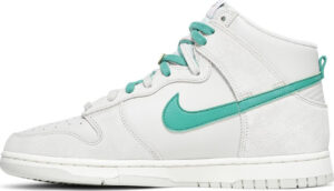 Dunk High SE First Use Pack-Green Noise DD0733-001