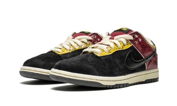 Dunk Low Premium SB  Coral Snake  313170-701