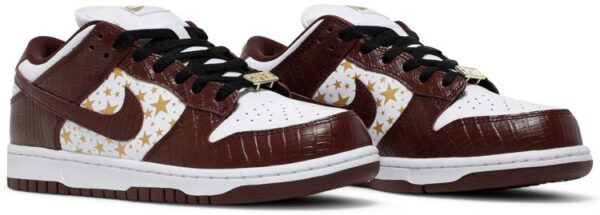 Supreme x Dunk Low OG SB QS  Barkroot Brown  DH3228-103