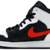 Air Jordan 1 Mid  Chicago Black Toe  554724-069