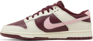 Wmns Dunk Low Valentine s Day DR9705-100