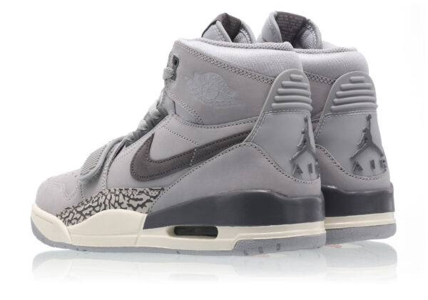 Jordan Legacy 312  Wolf Grey  AV3922-002