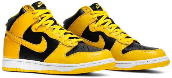 Dunk High SP  Iowa  2020 CZ8149-002