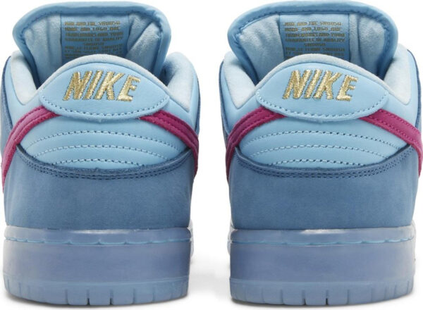 Run The Jewels x Dunk Low SB  4/20  DO9404-400