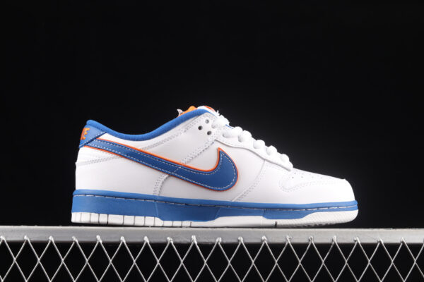 Dunk Low Pro SB  Medicom 1  304292-142