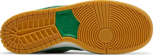 Dunk Low SB  St. Patrick s Day  BQ6817-303