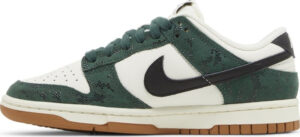 Wmns Dunk Low Green Snake FQ8893-397