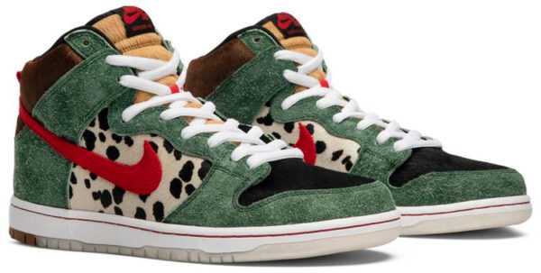 Dunk High SB  Walk The Dog  BQ6827-300