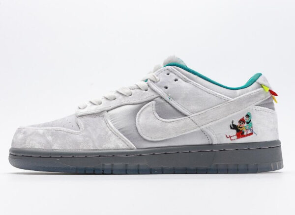 Wmns Dunk Low  Ice  DO2326-001