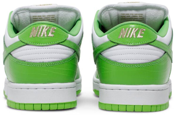 Supreme x Dunk Low OG SB QS  Mean Green  DH3228-101