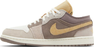 Air Jordan 1 Low SE Craft Inside Out Taupe Haze...