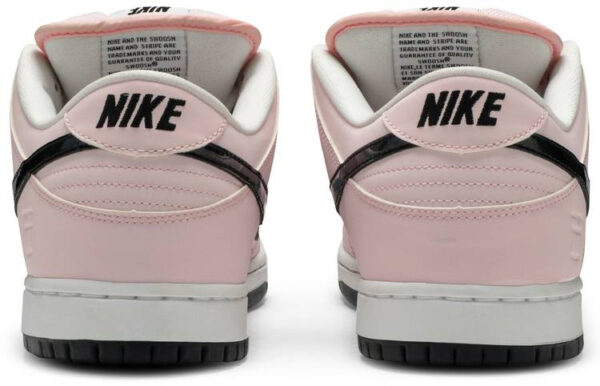 SB Dunk Low  Pink Box  833474-601