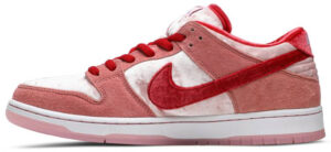 StrangeLove x Dunk Low SB Valentine s Day CT2552-800