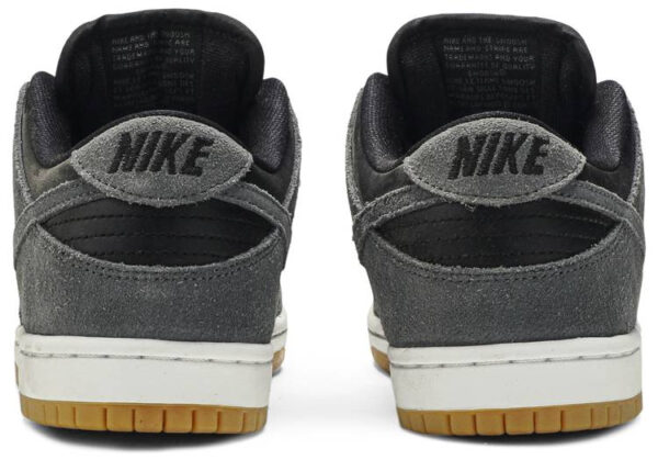 SB Dunk Low TRD  Dark Grey  AR0778-001