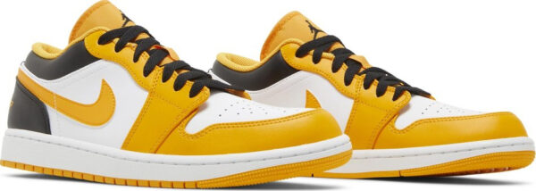 Air Jordan 1 Low  Taxi White  553558-701